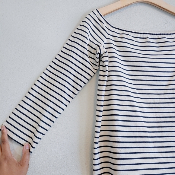 Theory Women's Aprine K_Classic Stripe Knit Top Off Shoulder Contemporary Sz M - Picture 5 of 9